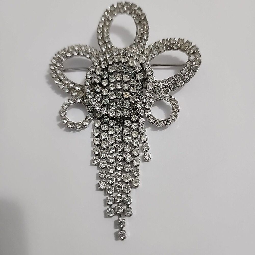 Vtg Brooch Pin Large Flower Dangle Clear Rhinestones Fashion Jewelry Silvertone